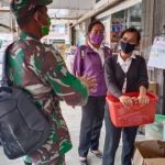 Koramil Mandor Tegakkan Disiplin Protokol Kesehatan di Pasar Mandor