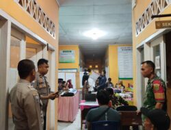 Pamatwil dan Kapolsek Pino Pantau Rekapitulasi Penghitungan Suara di PPK Ulu Manna    